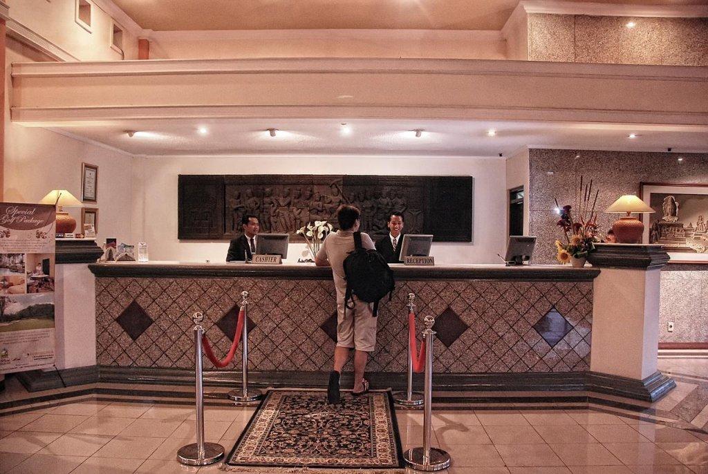 Puri Asri Hotel & Resort ماجلانج المظهر الخارجي الصورة