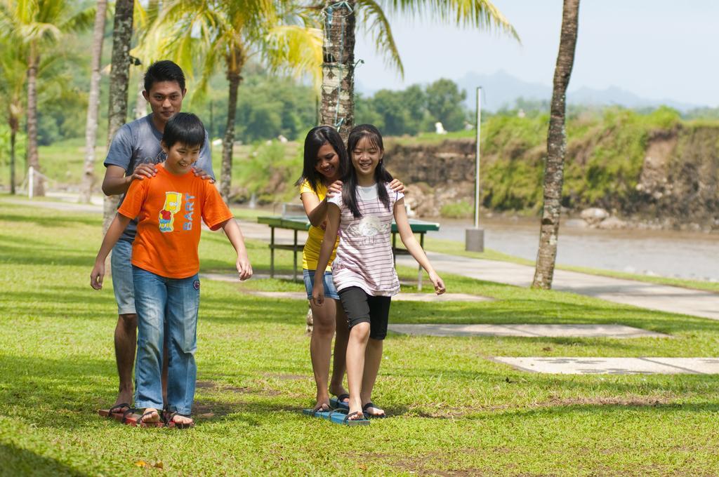 Puri Asri Hotel & Resort ماجلانج المظهر الخارجي الصورة