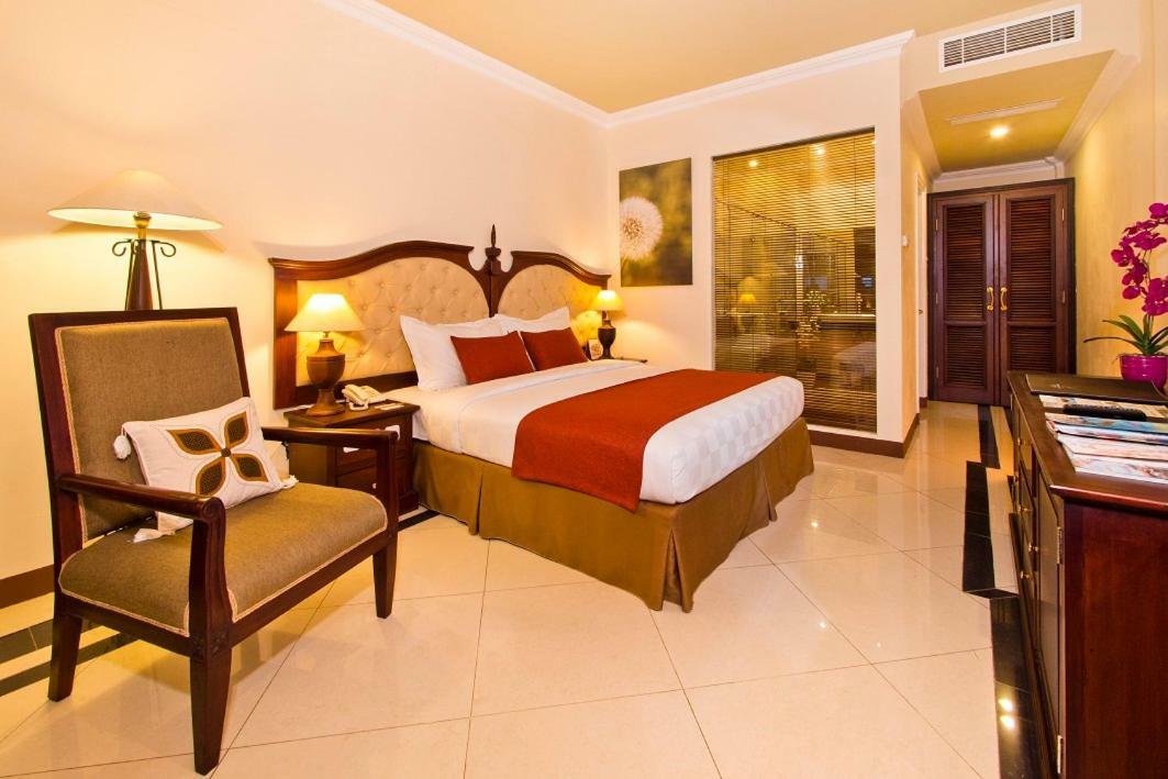 Puri Asri Hotel & Resort ماجلانج المظهر الخارجي الصورة