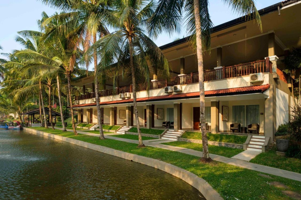 Puri Asri Hotel & Resort ماجلانج المظهر الخارجي الصورة